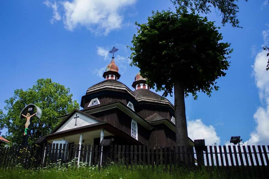 Castles, Čičmany & Bratislava - Slovak Bethlehem turns wood into a moving history lesson