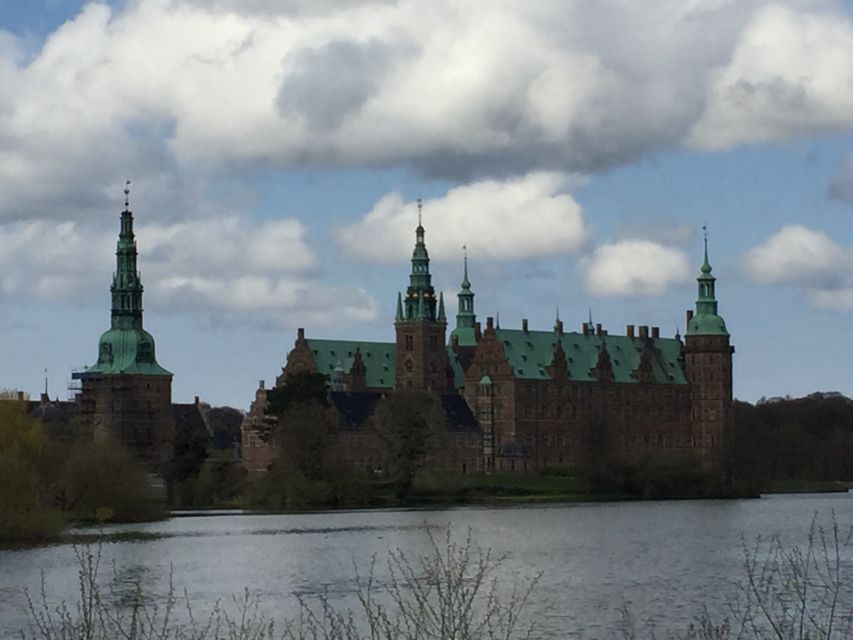 Castles: Kronborg (Hamlet) & Frederiksborg - Why a private limousine-van changes the day