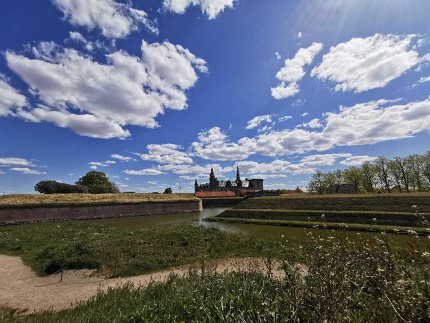 Castles: Kronborg (Hamlet) & Frederiksborg - Who should book this castle day