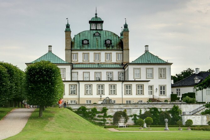 Castles of Kronborg and Frederiksborg from Copenhagen by Car - Taking Kronborg at your own pace for 5.5 hours
