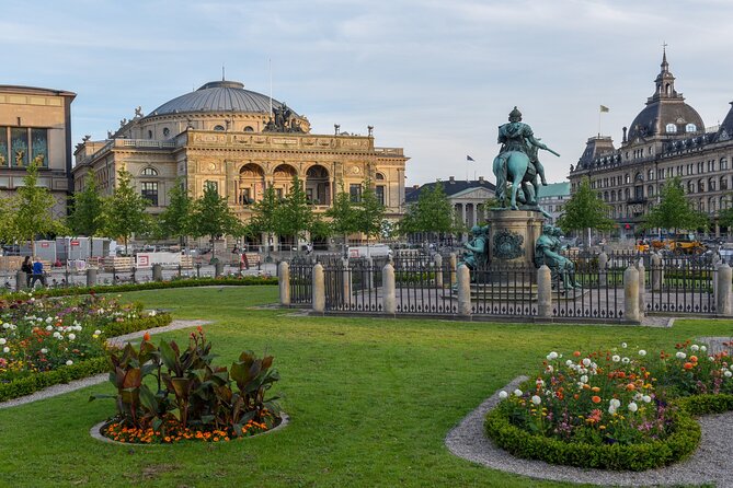 Castles of Kronborg and Frederiksborg from Copenhagen by Car - What you will see at Fredensborg Palace