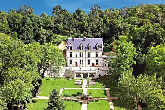 Chateau Gaillard Royal Domain Admission Ticket - Inside the palazotto: art, furniture, and Mary Stuart’s room