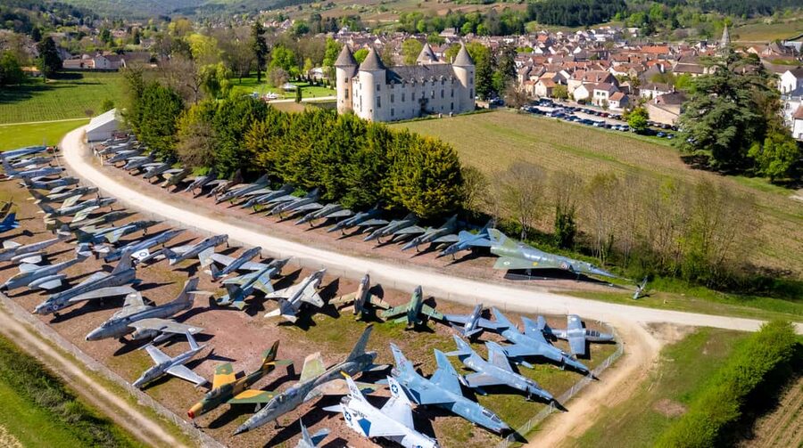 Check out the Château de Savigny museums: planes, cars, motorcycles... - Key points to know before you go
