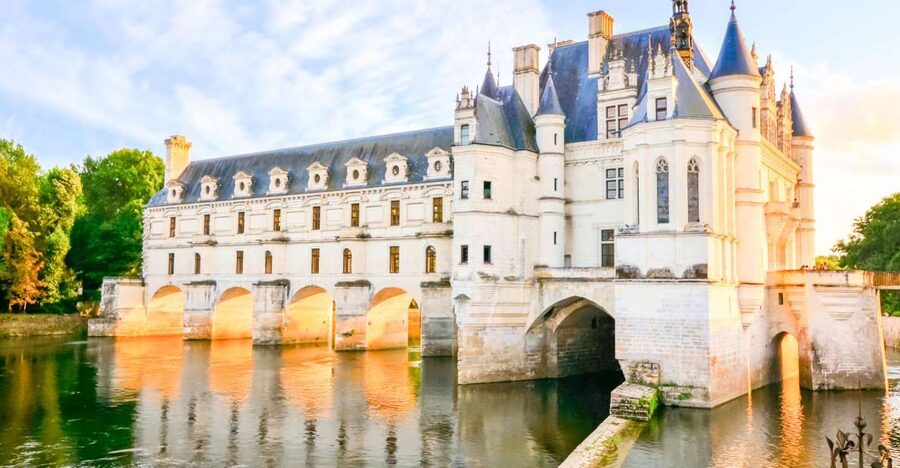 Chenonceau Castle: Private Guided Tour with Entry Ticket - Why Chenonceau makes such a good private tour