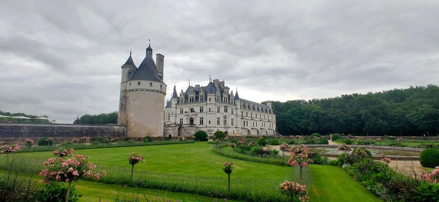 Chenonceau Castle: Private Guided Tour with Entry Ticket - What two hours feels like here