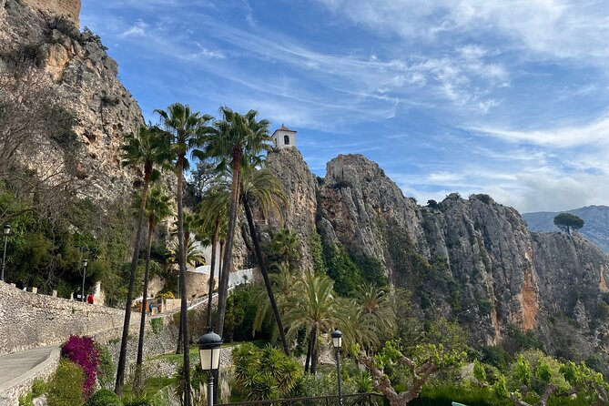 Chocolate Factory and Guadalest Castle - Key points at a glance
