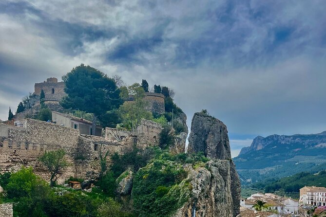 Chocolate Factory and Guadalest Castle - The road to Guadalest and the first views