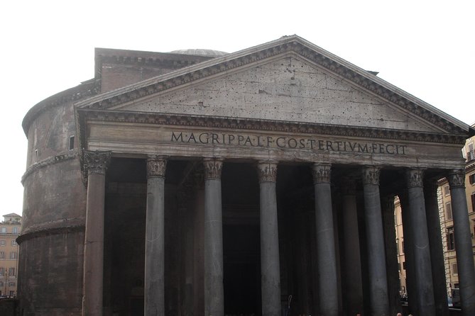 City walk through Spanish steps, Trevi fountain, Pantheon, Navona, Angel Castle - Key points at a glance
