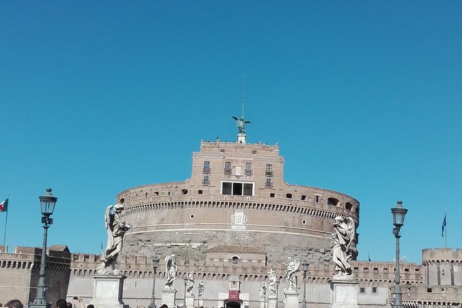 City walk through Spanish steps, Trevi fountain, Pantheon, Navona, Angel Castle - Why this route works for a first look at Rome