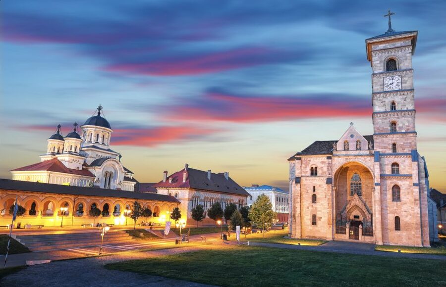 Cluj: Turda Salt Mine, Corvin Castle, Alba Carolina Tour - Who will enjoy this most