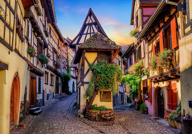 Colmar, Medieval Village & Castle Small Group from Strasbourg - Colmar: canals, churches, and a strong first impression
