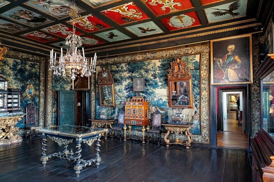 Copenhagen: Rosenborg Castle Entry Ticket - Christian IV’s crown and the royal collection