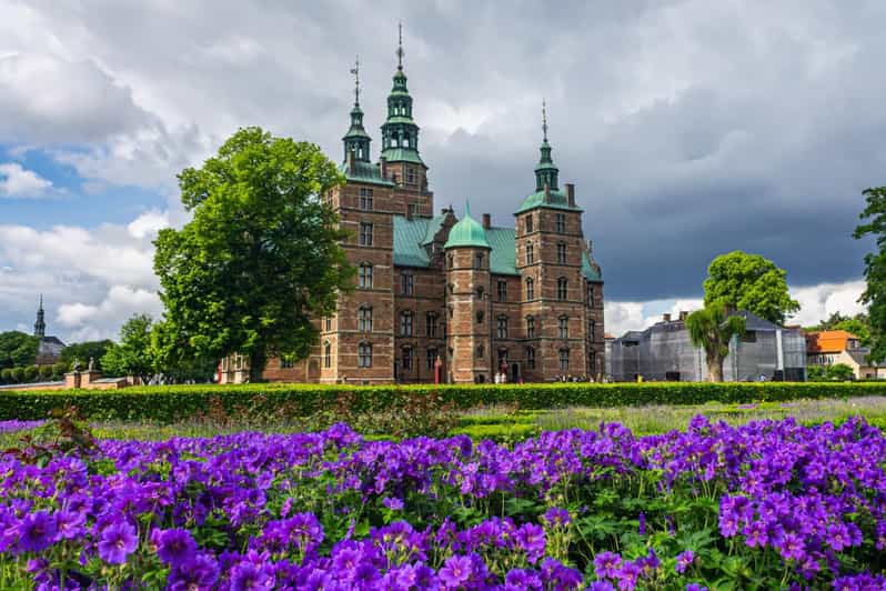 Copenhagen: Rosenborg Castle Tour with Skip-the-Line Ticket - Choosing the right duration and transport