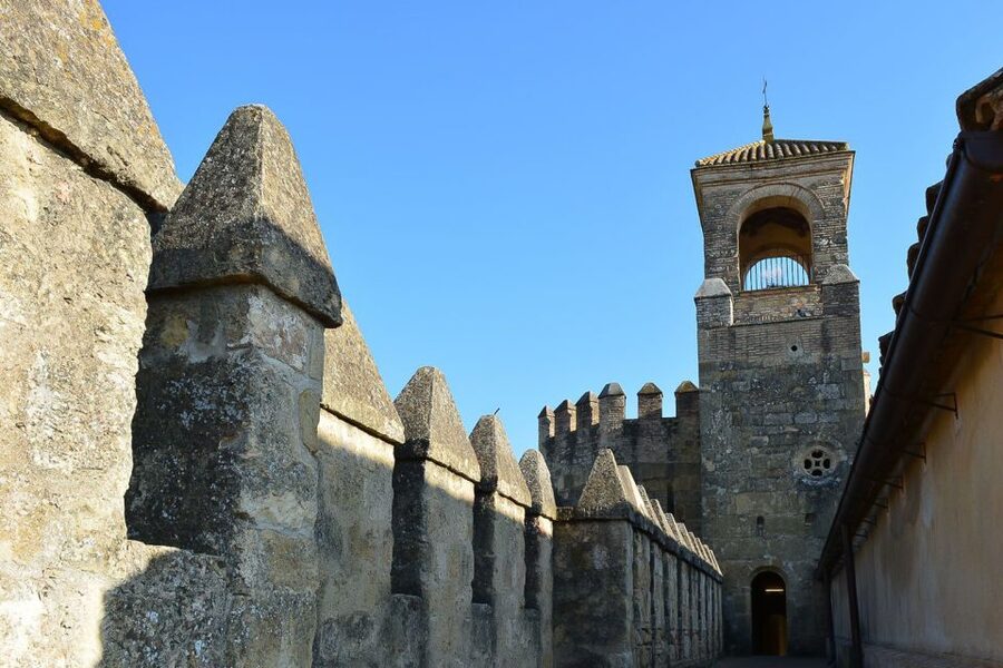 Cordóba: Gardens & Fortress of Catholic Monarchs Guided Tour - Why this fortress matters in Córdoba