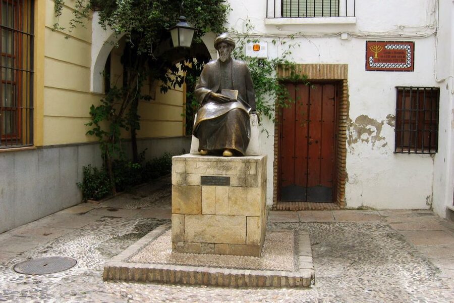 Córdoba Guided Tour of the Mosque, Jewish Quarter & Alcazar - Should you book it?