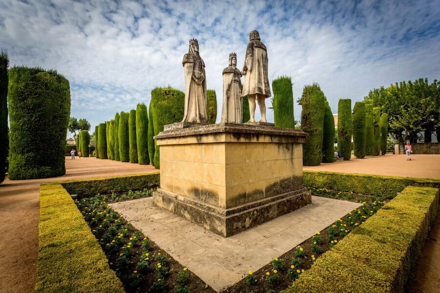Córdoba Guided Tour of the Mosque, Jewish Quarter & Alcazar - Who should choose this tour?