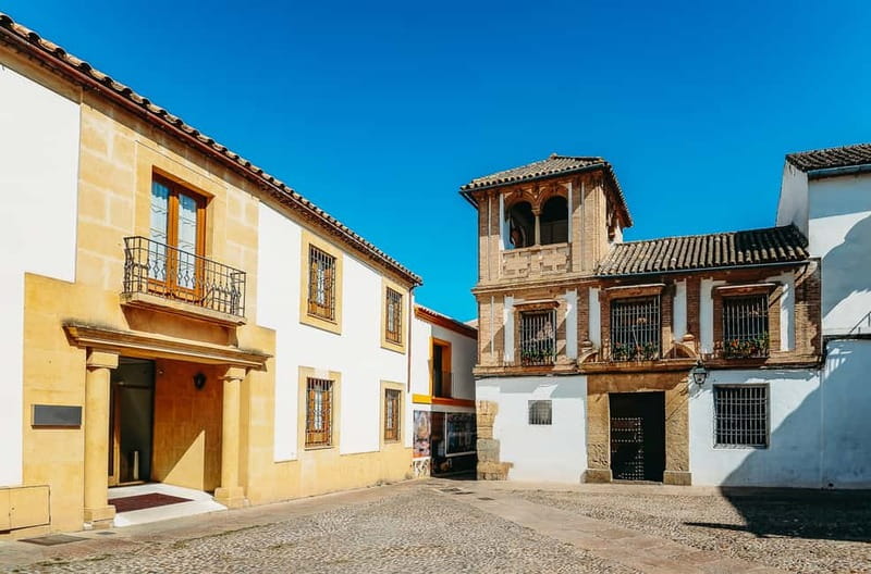 Córdoba: Jewish Quarter, Mosque, and Alcázar Tour - The Alcázar, gardens, and the March 1 change