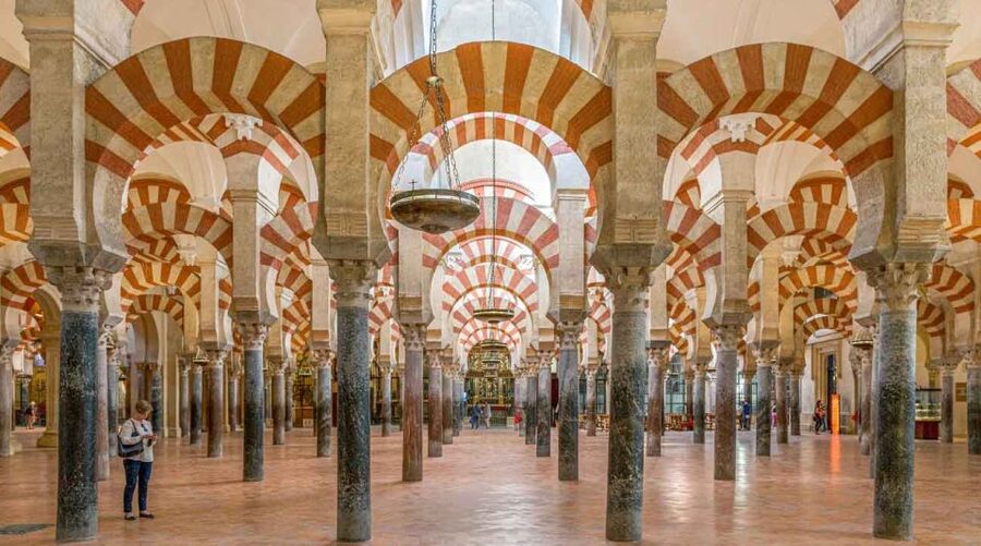 Córdoba: Mosque and Alcazar Private Tour with tickets - Why Córdoba’s two monuments belong together