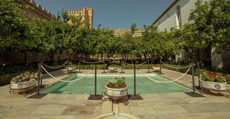 Córdoba: Mosque-Cathedral and Alcazar Tour - The Alcázar visit is currently different