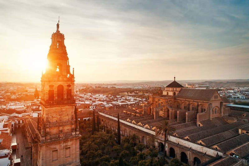 Córdoba: Mosque-Cathedral, Jewish Quarter and Alcázar Tour - Who should book this experience?