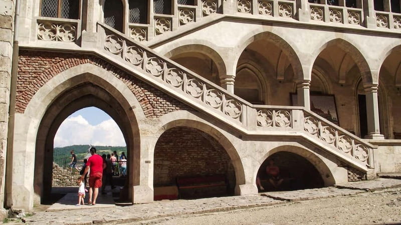 Corvin Castle and Sibiu Fortified City day tour from Cluj - Lunch and Sibiu’s food scene