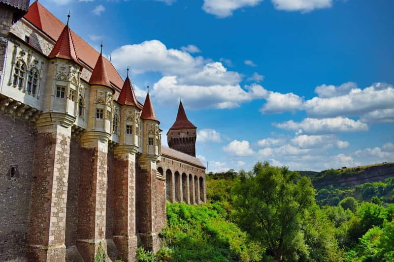 Corvin Castle and Sibiu Fortified City day tour from Cluj - Private or small group?