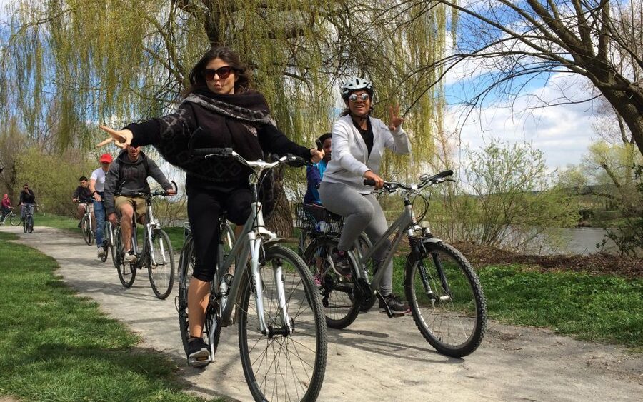 Countryside Bike Tour From Prague To Karlstejn Castle - Lunch in Karlstejn before the climb