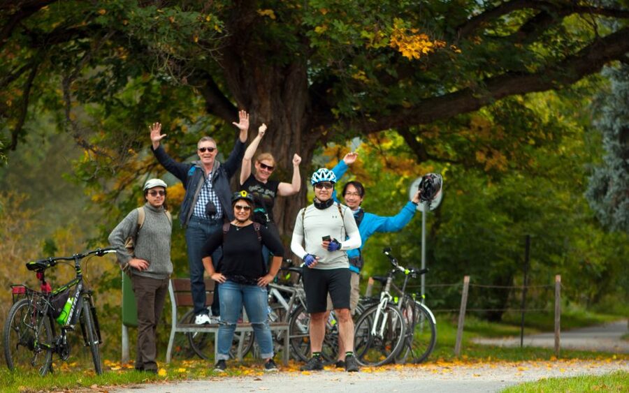 Coutryside e-bike tour to Karlstejn Castle - What the E-Bike Setup Means for You