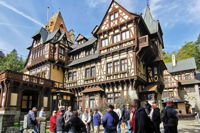 Day trip from Bucharest to Brasov, Peles & Dracula's Castle - What the guides add to the day