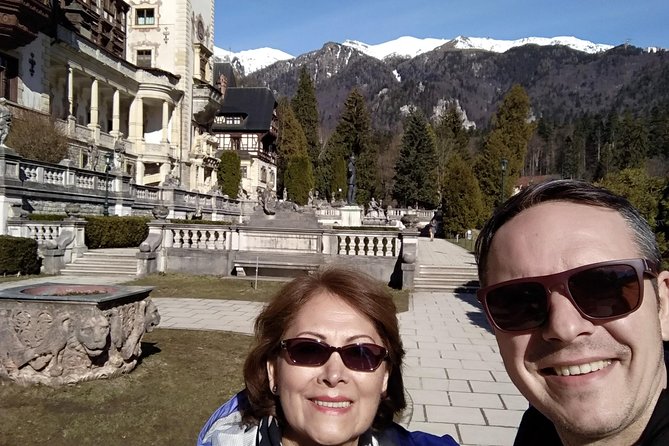 Day Trip from Bucharest to Dracula Castle, Brasov and Peles Castle Sinaia - Leaving Bucharest early
