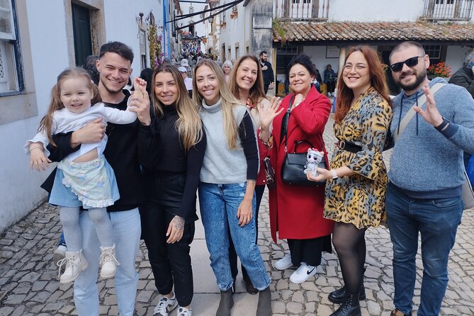 Day trip to Fátima Miradaire Caves Óbidos village and Castle - Lunch and local flavor inside Óbidos