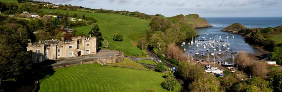 Devon: Watermouth Castle Entry - Access, weather, and practical planning