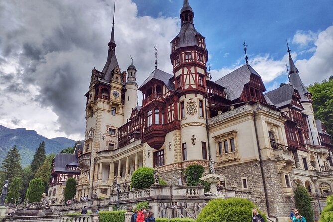 Discover Transylvania: Dracula, Peles Castle, Brasov Private Tour - The real tradeoff: convenience versus time