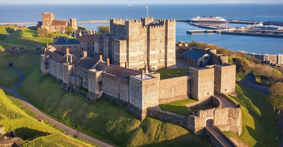 Dover Castle,White Cliffs,Canterbury Cathedral: Private Tour - Dover Castle and its 900 years of defense