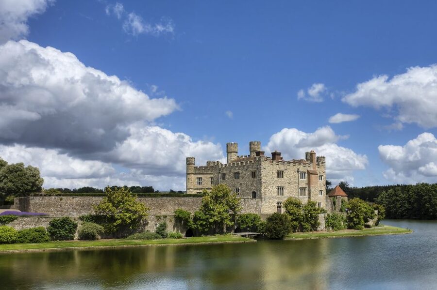 Dover to London & Heathrow via Canterbury and Leeds Castle - Key points at a glance