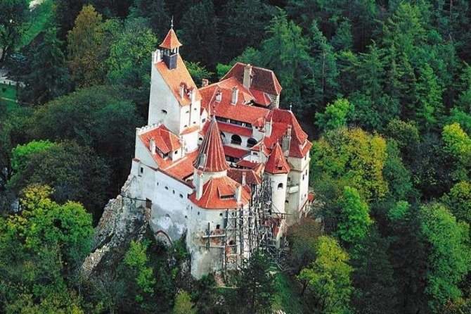 Dracula and Peles Castles Premium Tour with Hotel pick-up - The ride through Prahova Valley