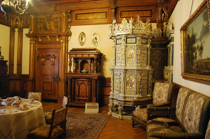 Dracula Castle, Peles Castle and Rasnov Fortress from Brasov - The vehicle and the value of hotel pickup