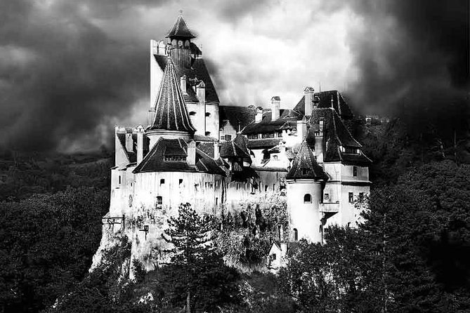 Dracula's Castle, Peles Castle and old town Brasov from Bucharest - What the price really includes