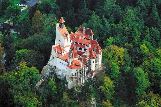 Dracula's Castle, Peles Castle and old town Brasov from Bucharest - What Peles Castle adds to the route