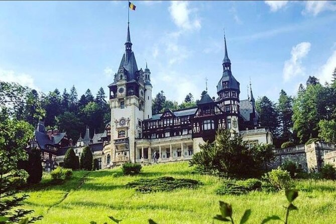 Dracula's Castle -Private Tour- with Brașov City and Peleș Castle - Timing, traffic, and the real pace of the day