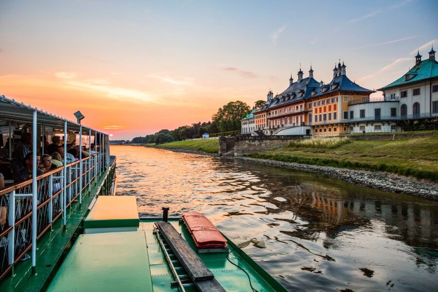 Dresden: Elbe River Cruise to Pillnitz Castle - Starting beneath Brühl’s Terrace