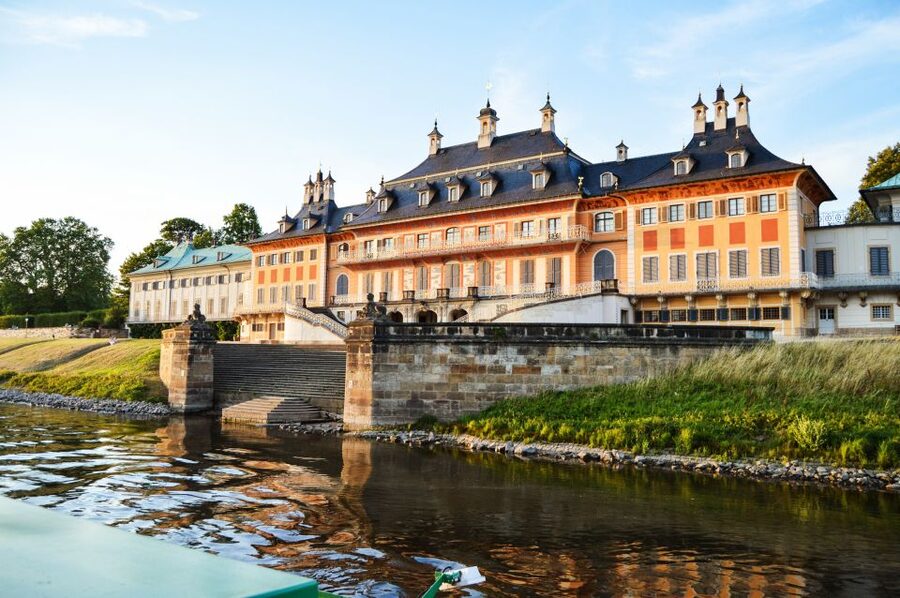 Dresden: Elbe River Cruise to Pillnitz Castle - Three castles above the river