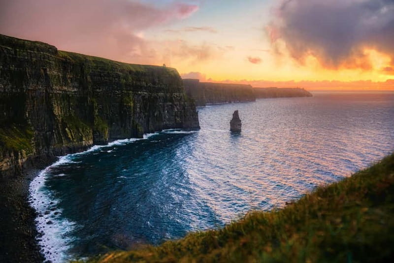 Dublin: Cliffs of Moher, Bunratty Castle and Ennis Day Trip - What the bilingual format means on the bus