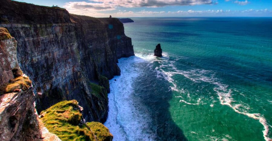 Dublin: Cliffs of Moher, Ennis, & Bunratty Castle Day Tour - Bunratty Castle and Folk Park offer two different visits