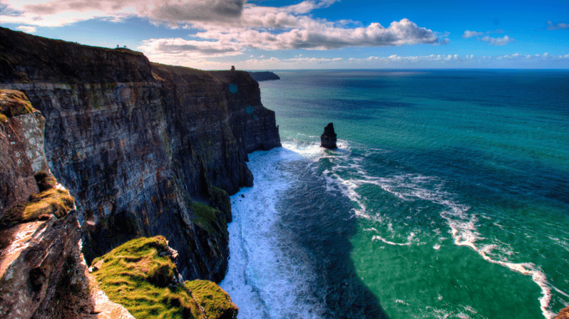 Dublin: Cliffs of Moher, Ennis, & Bunratty Castle Day Tour - Ennis gives the day a human scale