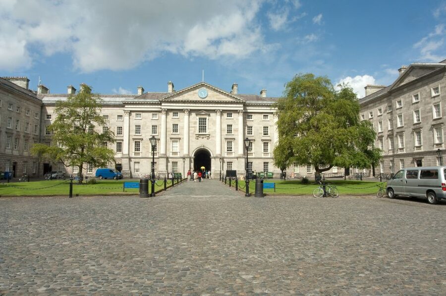 Dublin: Fast-Track Book of Kells Ticket & Dublin Castle Tour - Is $90 a fair price?