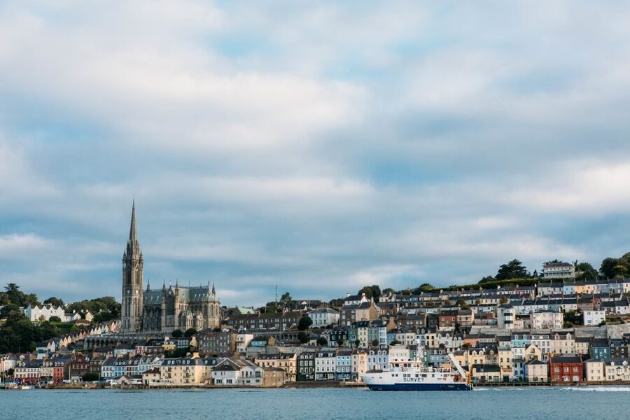 Dublin: Full-Day Tour to Cork, Cobh and Blarney Castle - The journey along Cork Harbour