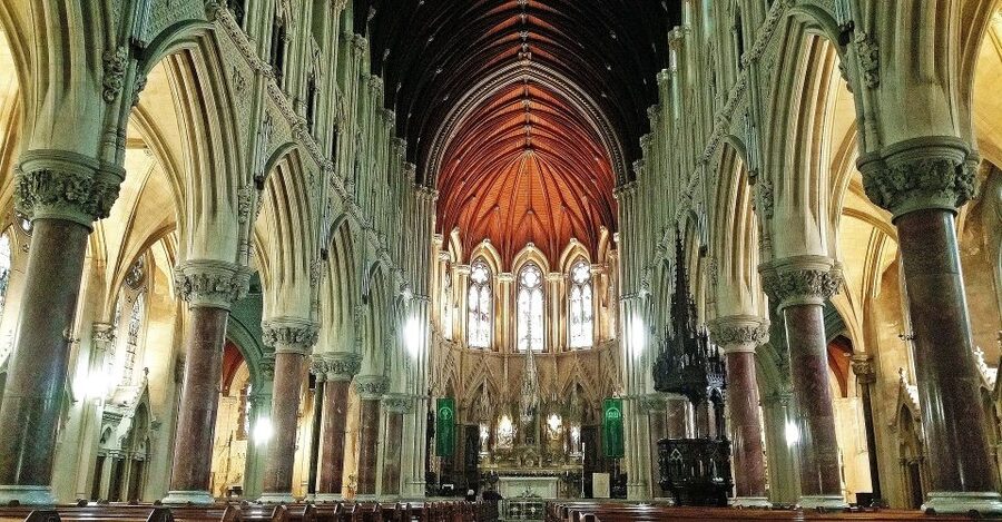 Dublin: Full-Day Tour to Cork, Cobh and Blarney Castle - Guides who keep a complex day moving