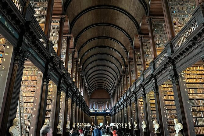 Dublin in a Day: Dublin Castle, Book of Kells, Guinness & Whiskey - Guinness Storehouse and the Gravity Bar finale