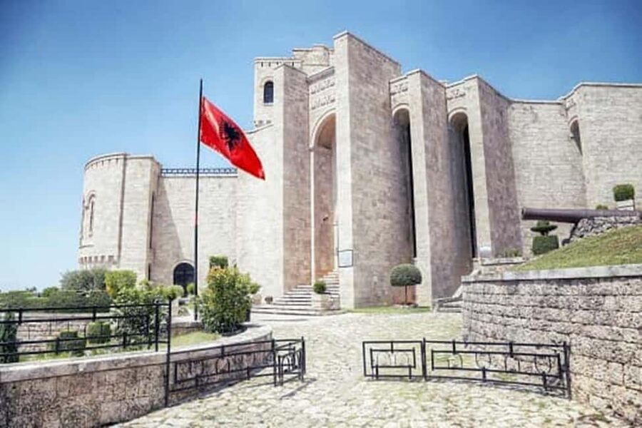 Durres/Golem: Kruja Castle & Bazaar with Traditional Lunch - Lunch in Kruja, with an important price detail